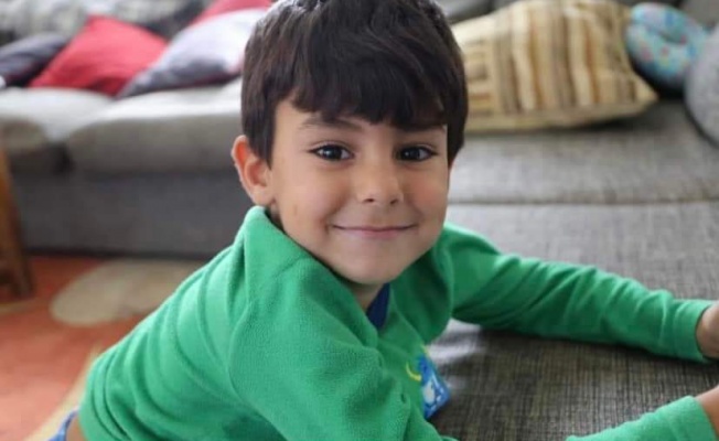 9 yaşındaki çocuk oyun oynarken rahatsızlandı, yaşamını yitirdi…