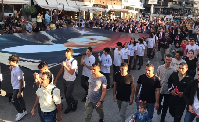 Lefkoşa’da 29 Ekim Cumhuriyet Bayramı şöleni ve kortej düzenlendi