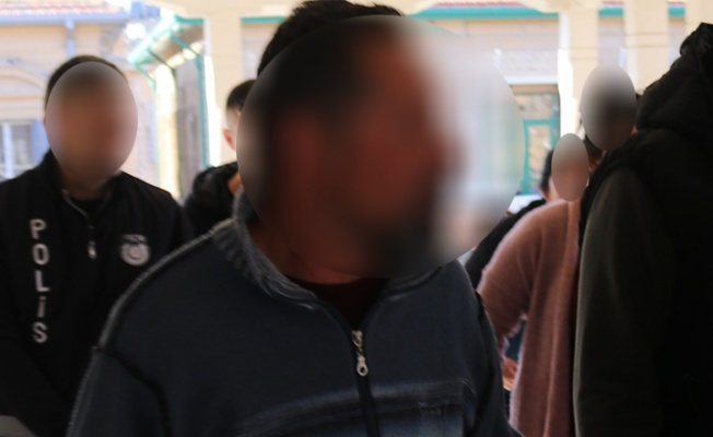 Lefkoşa'da bir ortaokulda öğrencilere cinsel tacizde bulunduğu iddia edilen hademe tutuklandı!