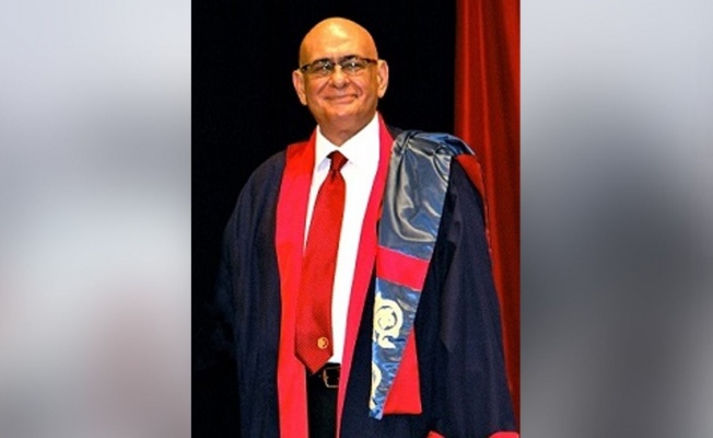 YDÜ Rektörü Prof. Dr. Ümit Hassan hayatını kaybetti Kaynak: YDÜ Rektörü Prof. Dr. Ümit Hassan hayatını kaybetti