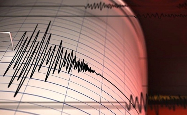 5.3 büyüklüğünde Deprem