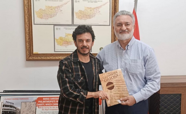 Kıbrıslı Sanatçı Buray'dan Evkaf'a Ziyaret Kıbrıslı Sanatçı Buray'dan Evkaf'a Ziyaret