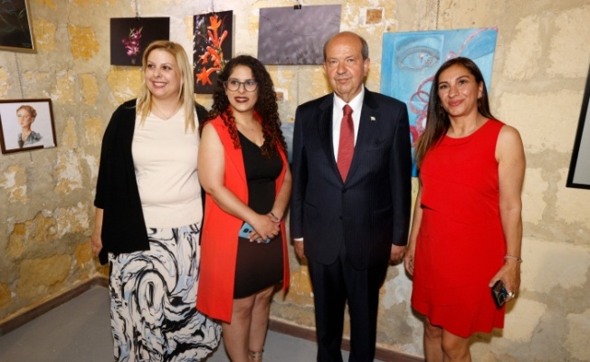 Cumhurbaşkanı Tatar, TED Kuzey Kıbrıs Koleji’nin düzenlediği resim sergisini açtı