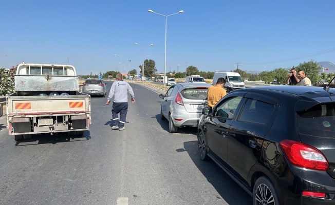 Haspolat kavşağında zincirleme kaza