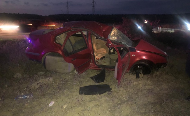 Pamuklu-Çayırova anayolunda trafik kazası.. 2 yaralı