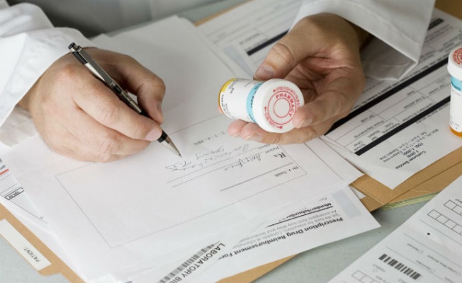 Reçete yolsuzluğu soruşturması kapsamında bir doktor ve iki eczacı tutuklandı