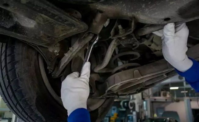 Aracı parçalara ayırıp sattılar Aracı parçalara ayırıp sattılar