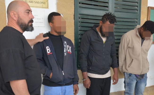 Uyuşturucu satıcıları mahkemeye çıkarıldı