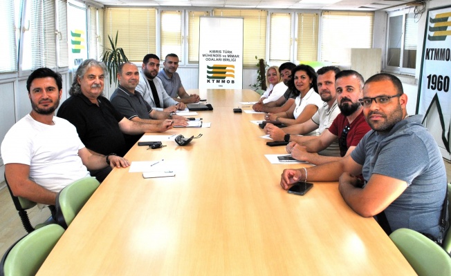 Mimarlar, mühendisler ve öğretmenler okulların durumunu masaya yatırdı
