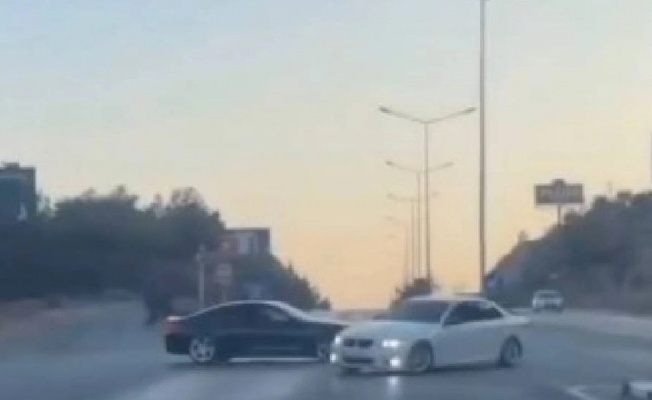Ana yolda drift atan iki sürücüye para cezası!