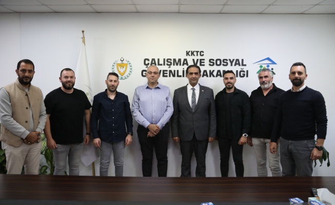 Bakan Gardiyanoğlu Özgür İş İnsanları Derneği yetkililerini kabul etti