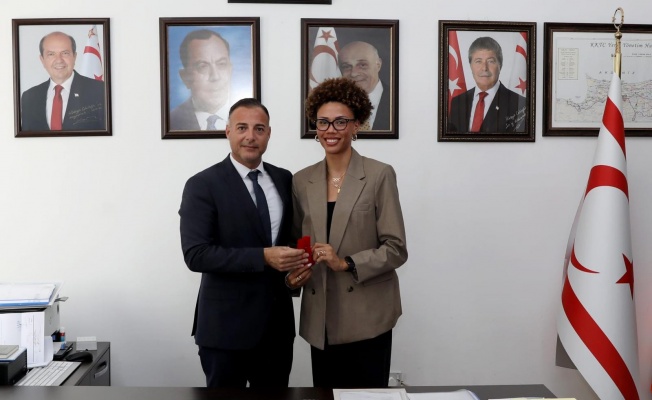 Buse Savaşkan, Başbakanlık tarafından ödüllendirildi