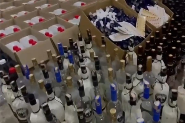 Türkiye'de "Çengel-8" operasyonlarında 28 bin 400 litre sahte alkol ele geçirildi