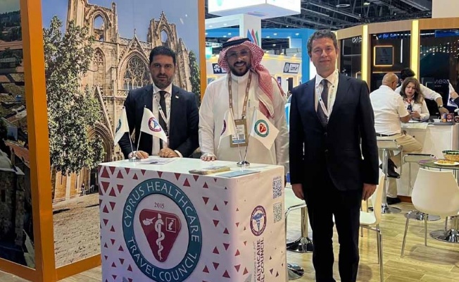 Ahmet Savaşan, Dubai Sağlık Turizmi otoritesi direktörü ile görüştü