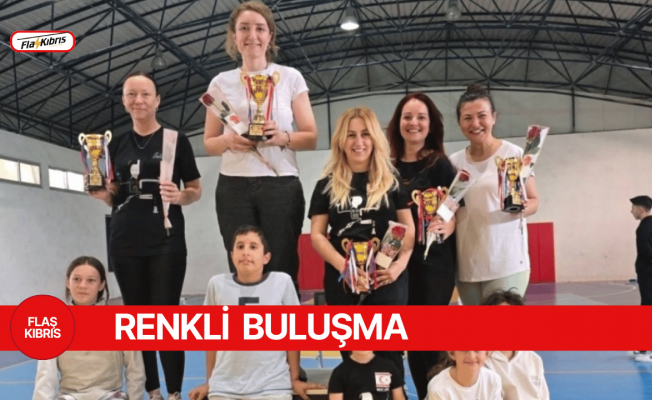Anneler Günü’nde Eskrim Pistleri Ailelerin Oldu!