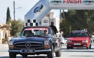 Uluslararası Cumhuriyet Klasik Otomobil Rallisi yapıldı
