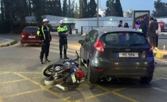 Lefkoşa'da kaza: 19 yaşındaki motosiklet sürücüsü Sami Sevinç ağır yaralandı