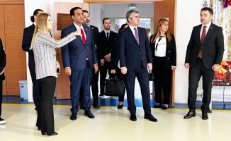 Gardiyanoğlu, İstanbul Otizm Bakım Rehabilitasyon ve Aile Danışma Merkezi’nde incelemelerde bulundu