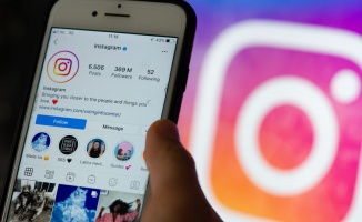 Instagram'da Hikayeler'e yorum yazma dönemi başlıyor