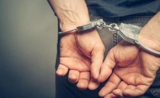 Bıçakla çevreye rahatsızlık veren şahıs tutuklandı