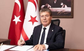 Üstel: Dr. Küçük, toplumumuzun sesi, yol göstericisi ve geleceğine ışık tutan bir lider olmuştur