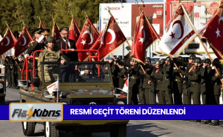Dr. Fazıl Küçük Bulvarı’nda resmi geçit töreni düzenlendi