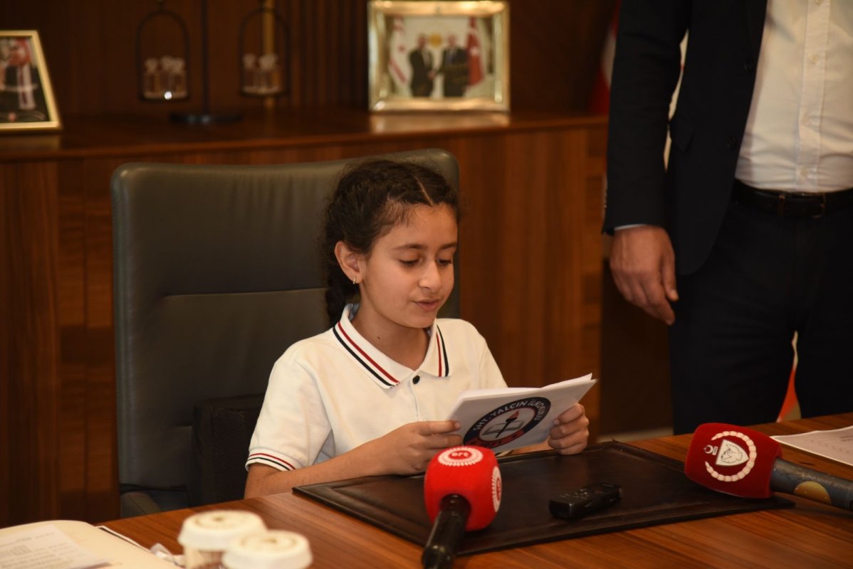 Cumhurbaşkanlığı koltuğuna Masal Şevki oturdu