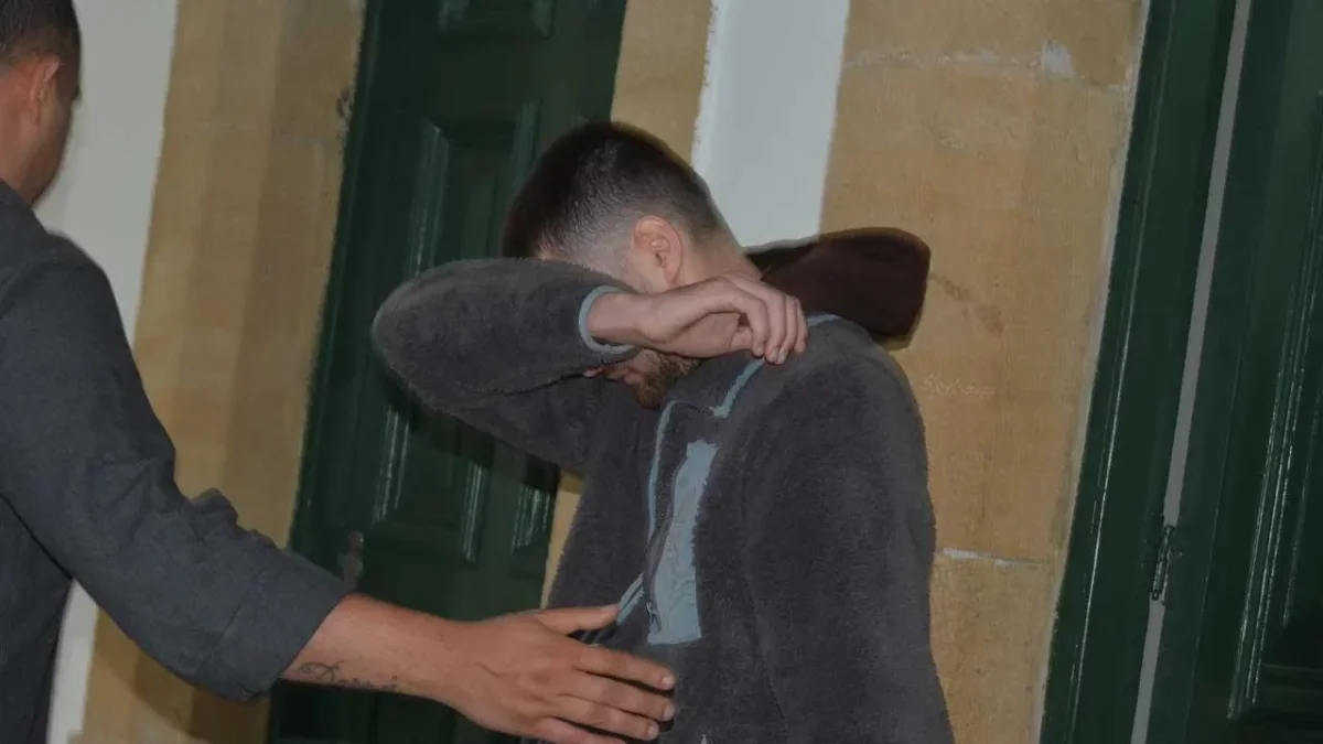 Mide bulandıran olay! 14 yaşındaki çocuk her şeyi rehber öğretmenine anlattı