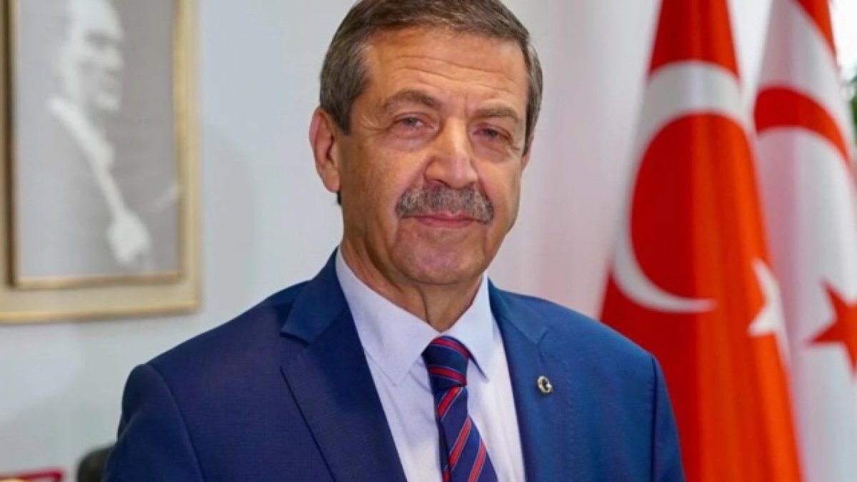 Ertuğruloğlu, Güney Kıbrıs'ın NATO üyeliği girişimlerini 