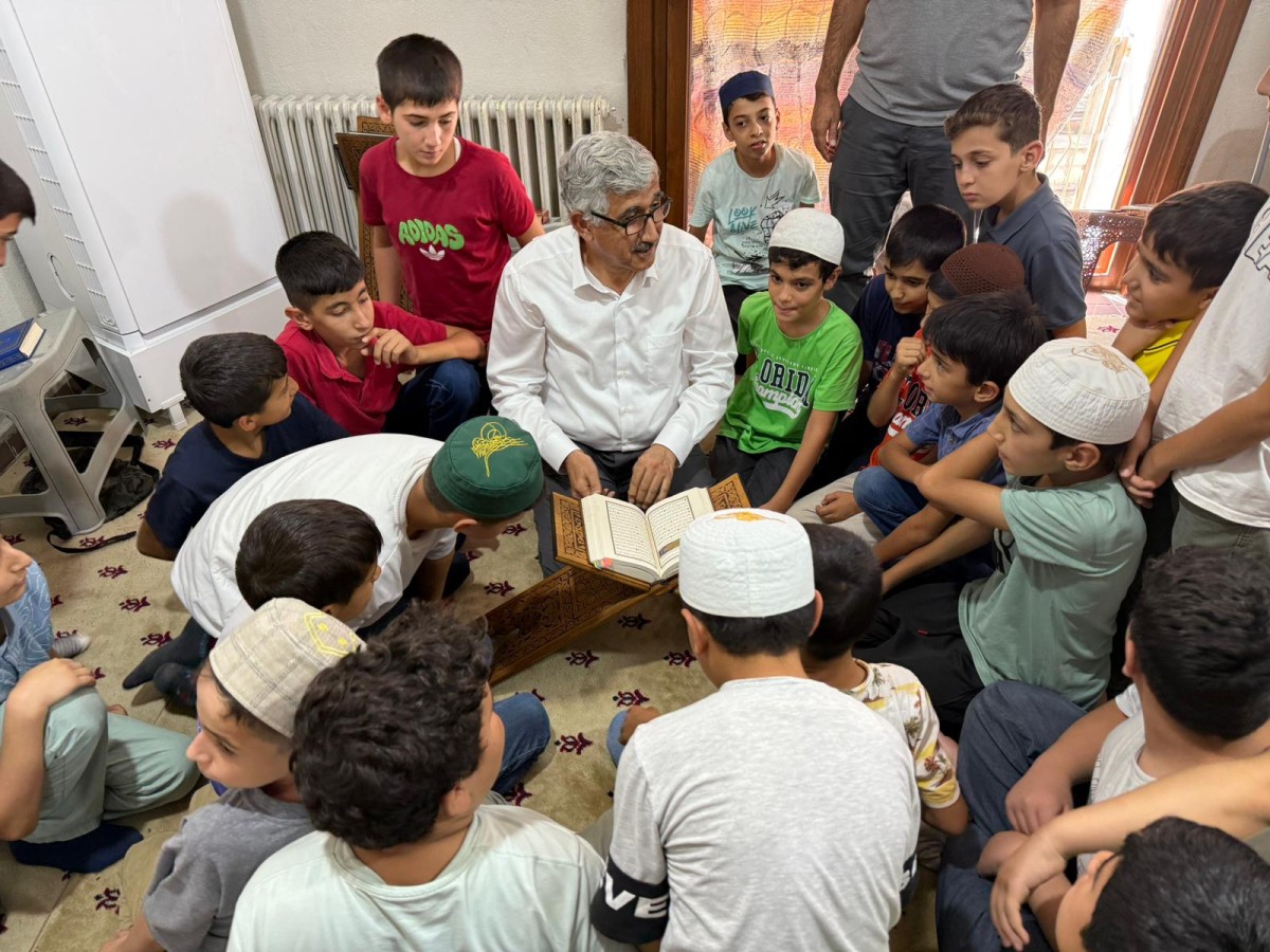Başkan Hallaç: 'Manevi yönden güçlü nesiller en büyük temennimizdir'