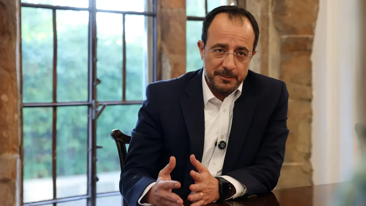 Hristodulidis, 15 yaşından küçüklerin sosyal medya erişimini yasaklayacaklarını açıkladı