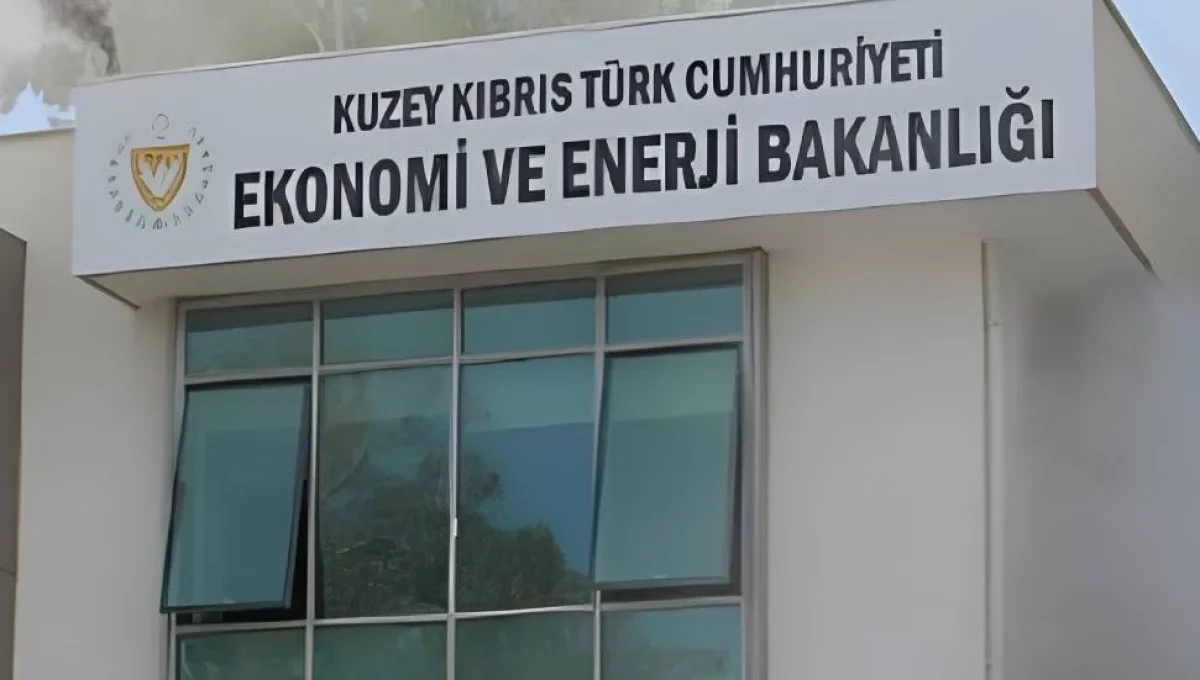 Ticaret Dairesi Müdürü Sevil Yönlüer görevden alındı: Yeni Müdür Veli Esendağlı