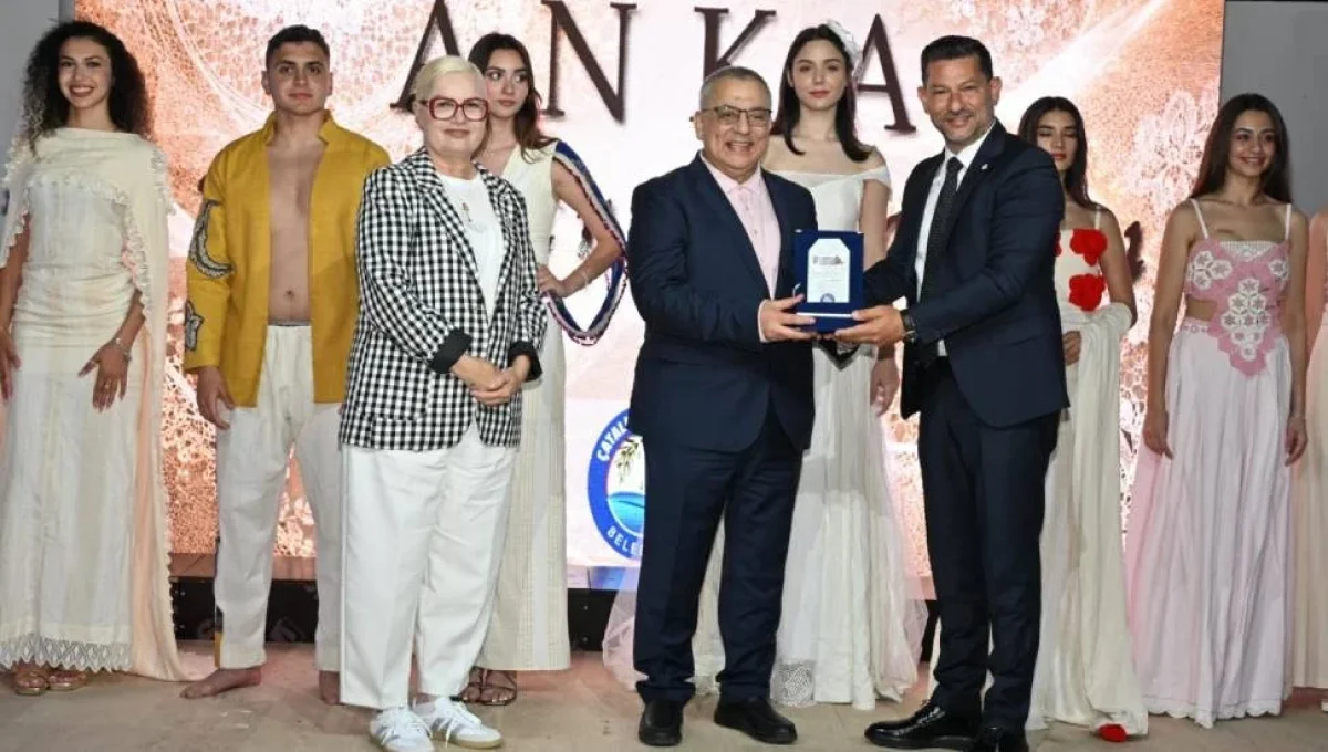 Zerdali Festivali 2026’da Esentepe’de yılın defilesi gerçekleştirildi